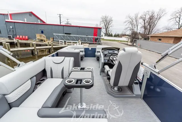 Slide: The Image of Godfrey Monaco 235 SFL 2025 - 36