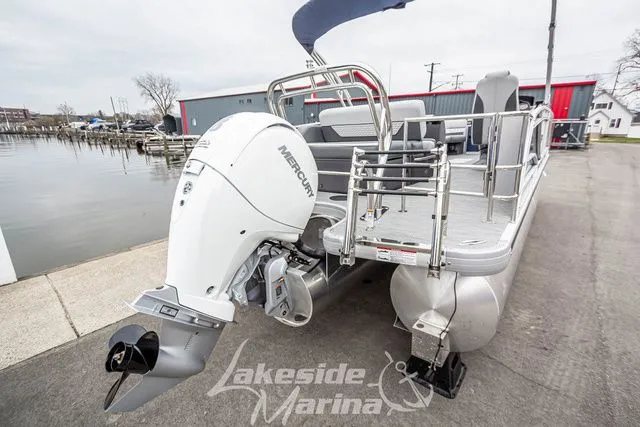 Slide: The Image of Godfrey Monaco 235 SFL 2025 - 5