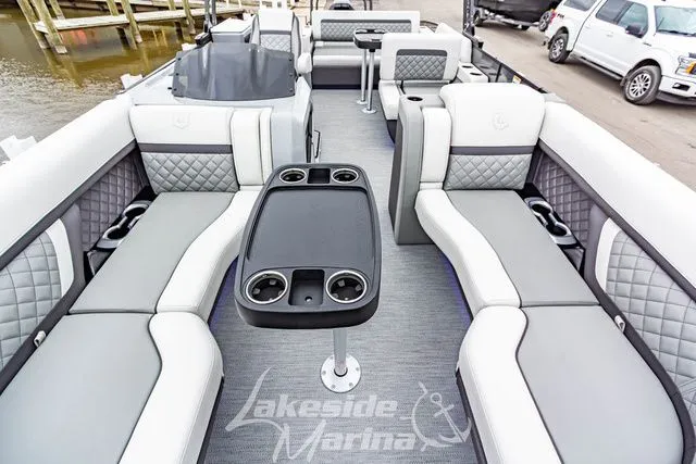 Slide: The Image of Godfrey AquaPatio 255 SFL 2025 - 12