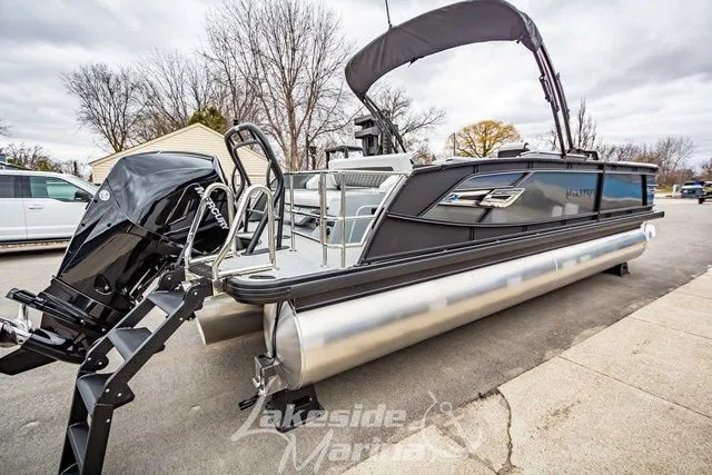 Slide: The Image of Godfrey AquaPatio 255 SFL 2025 - 7