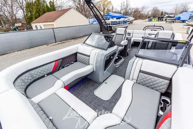 Slide: The Image of Godfrey AquaPatio 235 ULW 2025 - 12