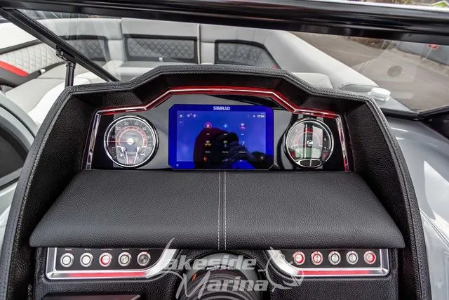 Slide: The Image of Godfrey AquaPatio 235 ULW 2025 - 28