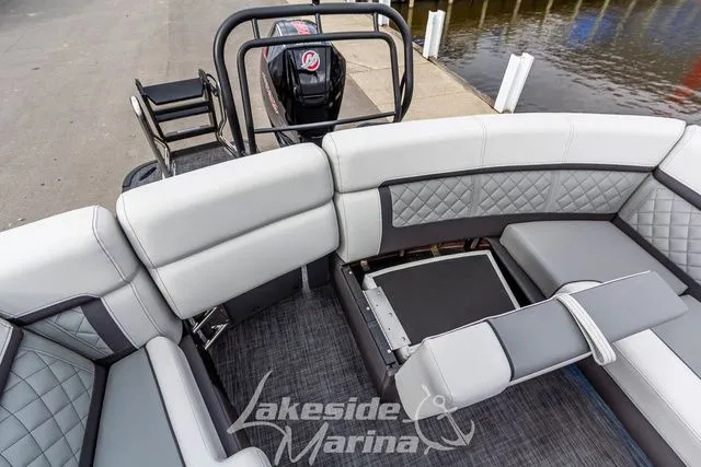 Slide: The Image of Godfrey AquaPatio 235 ULW 2025 - 42