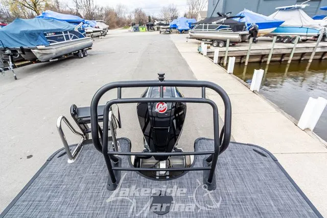 Slide: The Image of Godfrey AquaPatio 235 ULW 2025 - 45