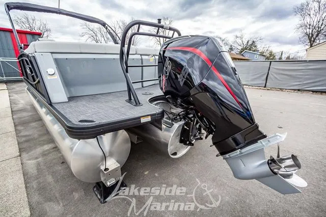 Slide: The Image of Godfrey AquaPatio 235 ULW 2025 - 6