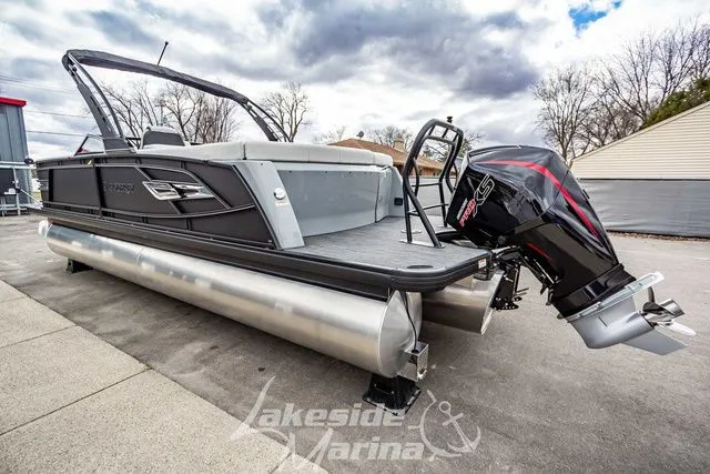 Slide: The Image of Godfrey AquaPatio 235 ULW 2025 - 7