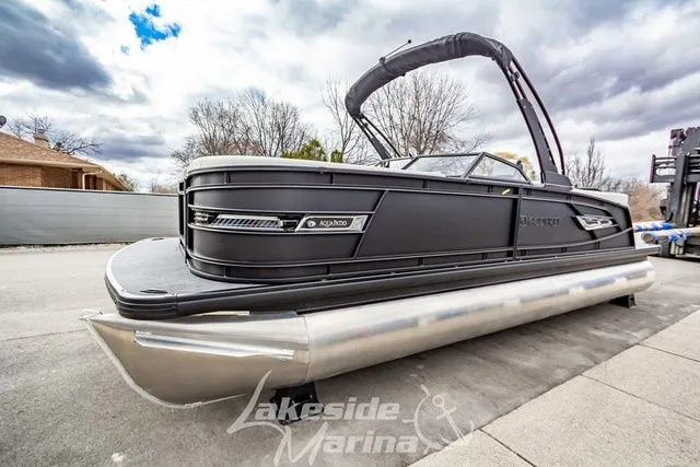 Slide: The Image of Godfrey AquaPatio 235 ULW 2025 - 8