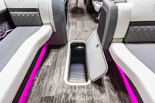 Slide: The Image of Godfrey AquaPatio 255 SDC 2023 - 22