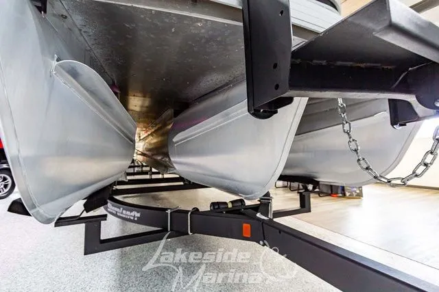 Slide: The Image of Godfrey AquaPatio 255 SDC 2023 - 8