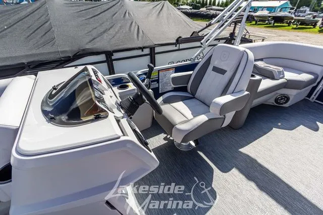 Slide: The Image of Godfrey SW 2286 SBX 2024 - 20