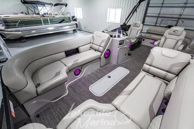 Slide: The Image of Crest Caribbean LX 230 SLC CP3 2023 - 11