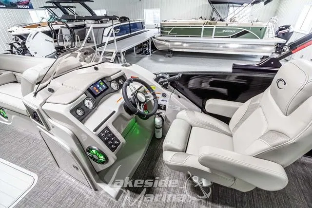 Slide: The Image of Crest Caribbean LX 230 SLC CP3 2023 - 23