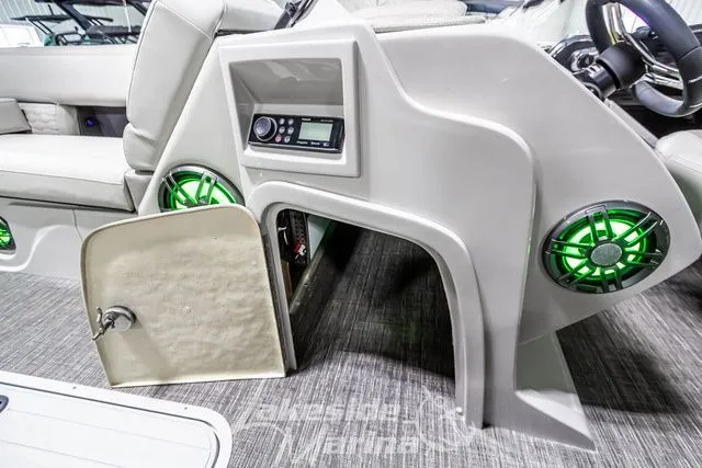 Slide: The Image of Crest Caribbean LX 230 SLC CP3 2023 - 24