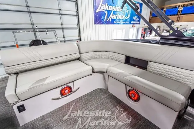 Slide: The Image of Crest Caribbean LX 230 SLC CP3 2023 - 31