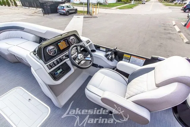 Slide: The Image of Godfrey Sweetwater 2286 SFL 27" iMPACT Center Tube Package 2025 - 21