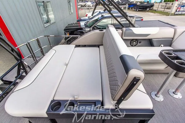 Slide: The Image of Godfrey Sweetwater 2286 SFL 27" iMPACT Center Tube Package 2025 - 30