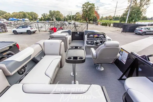 Slide: The Image of Godfrey Sweetwater 2286 SFL 27" iMPACT Center Tube Package 2025 - 34