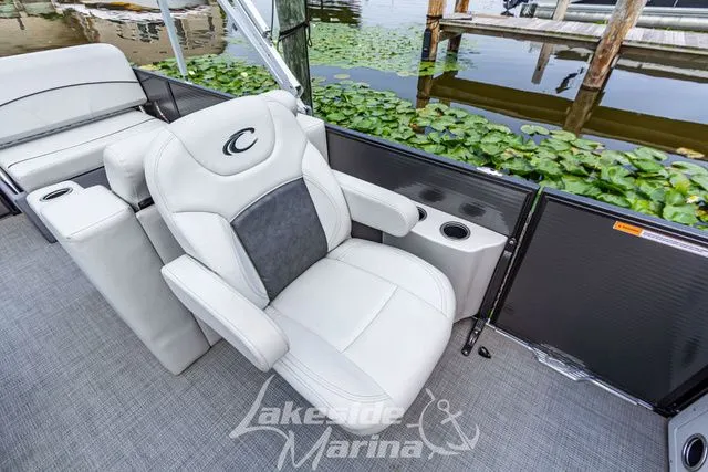 Slide: The Image of Crest Classic LX 220 SLRC 2021 - 18