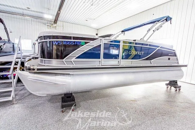 Slide: The Image of Godfrey Monaco 215 SB GTP 27 in. Center Tube 2023 - 14