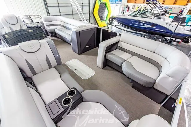 Slide: The Image of Godfrey Monaco 215 SB GTP 27 in. Center Tube 2023 - 22