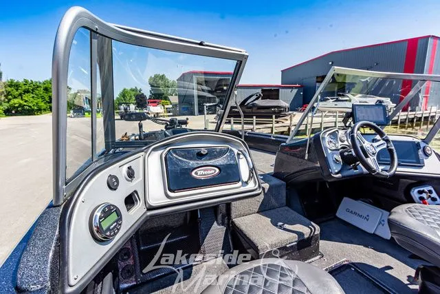 Slide: The Image of Triton 216 Fishunter 2020 - 19