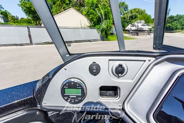 Slide: The Image of Triton 216 Fishunter 2020 - 20