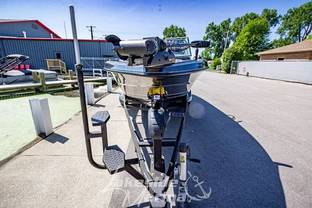 Slide: The Image of Triton 216 Fishunter 2020 - 8