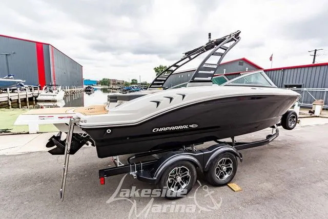 Slide: The Image of Chaparral 21 SSi 2025 - 3