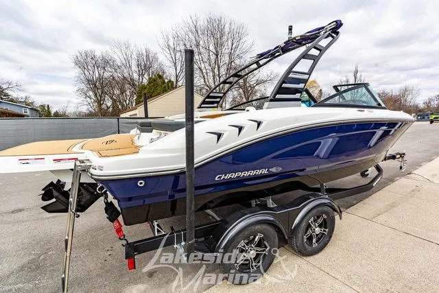 Slide: The Image of Chaparral 21 SSi 2025 - 7