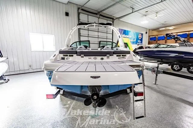 Slide: The Image of Chaparral 21 SSi 2026 - 5