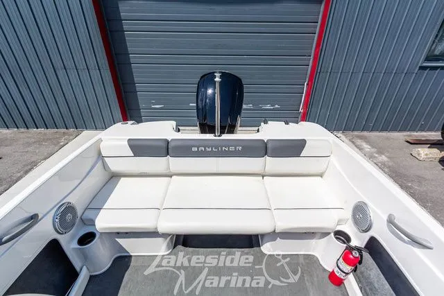 Slide: The Image of Bayliner 170 Bowrider 2019 - 11