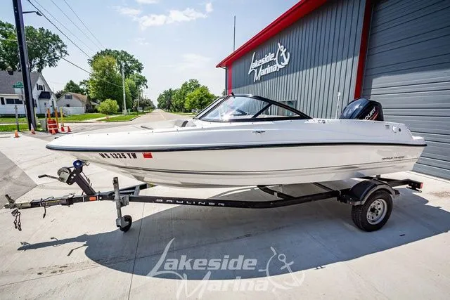 Slide: The Image of Bayliner 170 Bowrider 2019 - 9