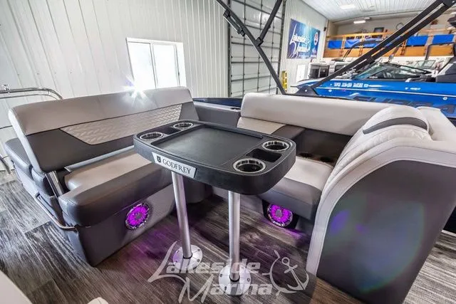 Slide: The Image of Godfrey Monaco 235 SFL 27 In. Package 2025 - 22