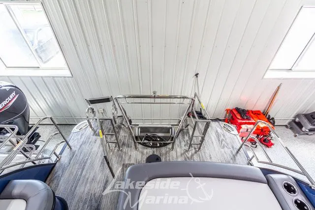 Slide: The Image of Godfrey Monaco 235 SFL 27 In. Package 2025 - 29