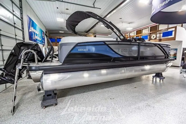 Slide: The Image of Godfrey Monaco 235 SB GTP 27 in. Center Tube Package 2025 - 3