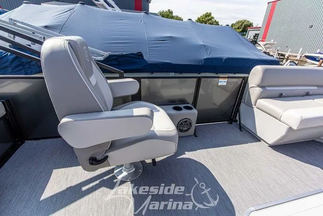 Slide: The Image of Godfrey SW 2286 SFLX 2026 - 22