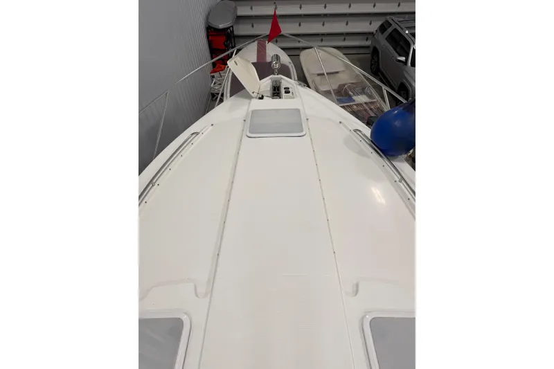 Slide: The Image of Electrical wiring inside a 2004 Formula 34 Performance Cruiser boat. - 11