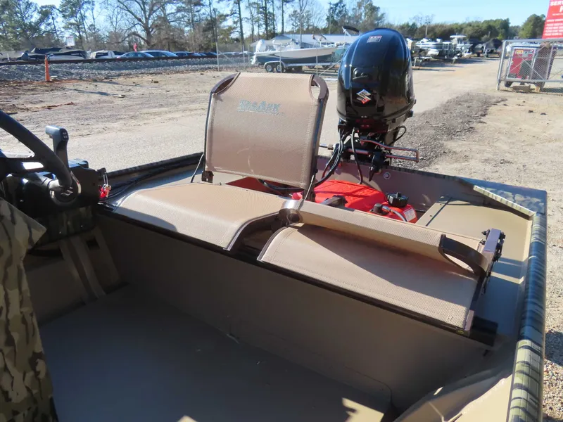 Slide: The Image of SeaArk 1648 Special Suzuki 30 Trailer boat interior, 2026 model. - 10