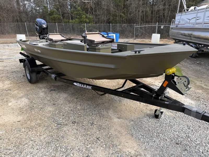 Slide: The Image of 2026 SeaArk 1652 Crappie boat with Suzuki 40 motor on trailer. - 4
