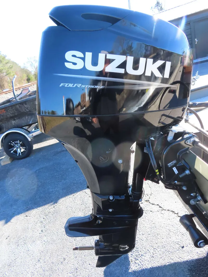 Slide: The Image of Suzuki outboard motor on SeaArk 1652 Crappie boat, year 2026. - 7