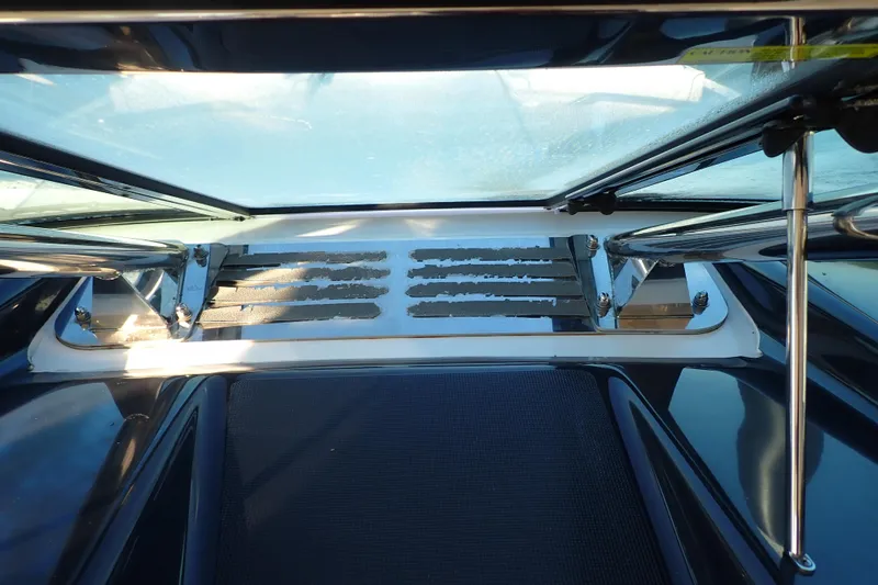 Slide: The Image of 2020 Formula 40 Performance Cruiser hatch with stainless steel supports and glass cover. - 22