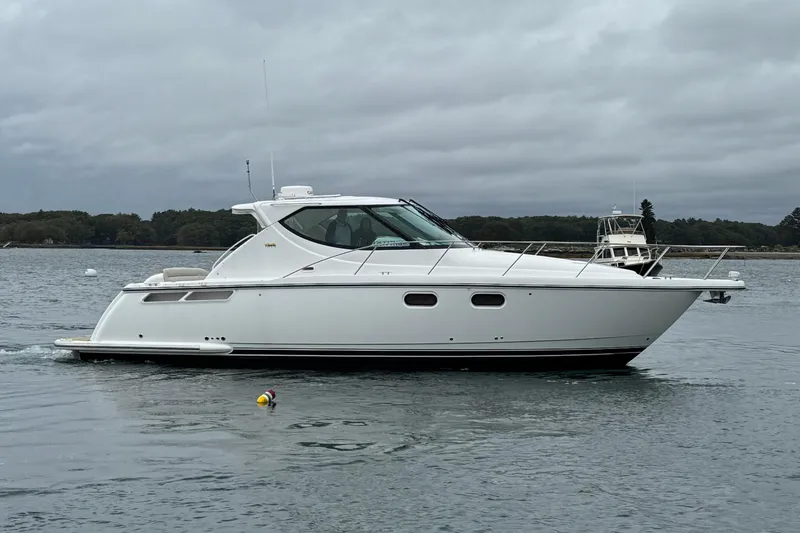 Slide: The Image of 2008 Tiara Yachts 3900 Sovran cruising on a calm, overcast day. - 4