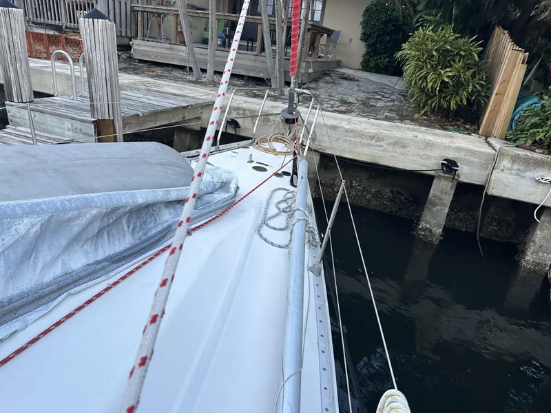 Slide: The Image of Canadian Sailcraft CS40 1989 - 50