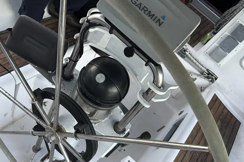 Slide: The Image of Canadian Sailcraft CS40 1989 - 65