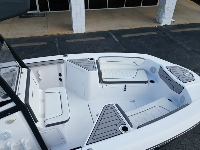 Slide: The Image of Yamaha 210 FSH Sport 2020 - 10