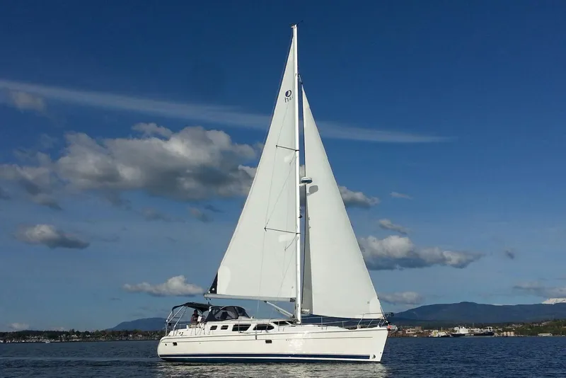 The Image of 2007 Hunter 44 Deck Salon "Whitehawk" - 0