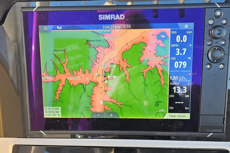 Slide: The Image of Simrad navigation display on 2021 Sea Pro 259 Center Console boat. - 8