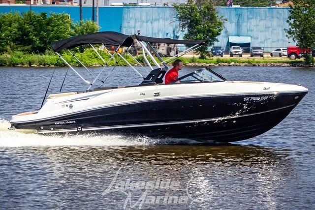 Slide: The Image of Bayliner VR6 Bowrider 2016 - 1