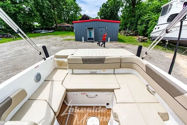 Slide: The Image of Bayliner VR6 Bowrider 2016 - 14