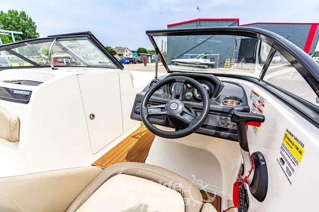 Slide: The Image of Bayliner VR6 Bowrider 2016 - 22